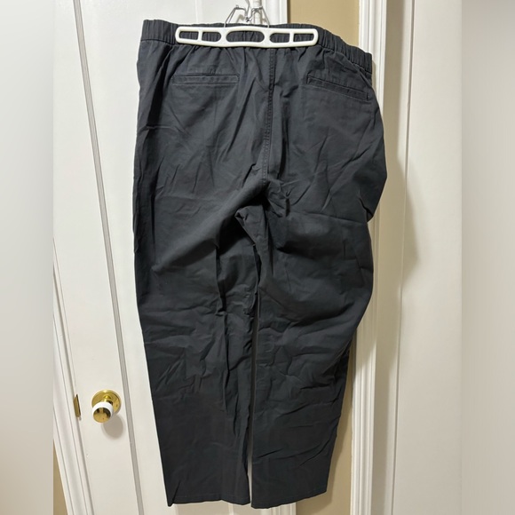 Old Navy Men’s Pants - Picture 2 of 3